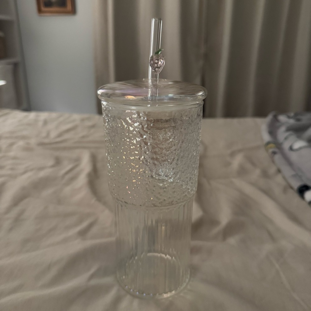 Textured Glass Tumbler with Strawberry Glass Straw.
